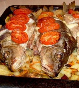 Карп, запеченный в духовке