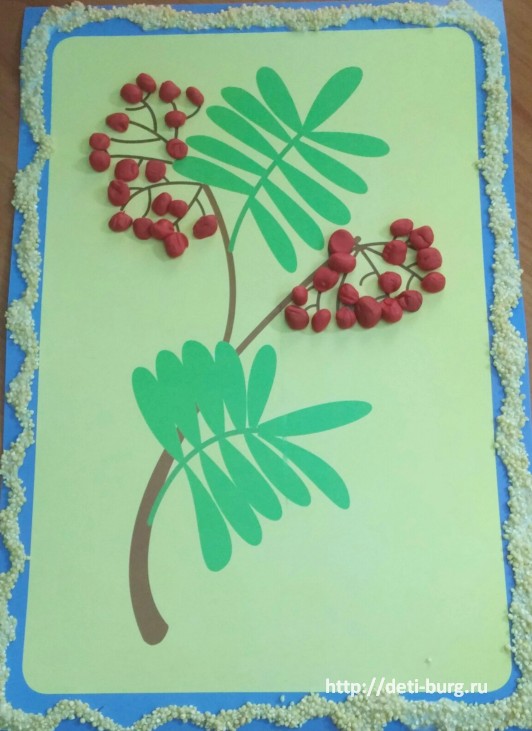 Аппликация из крупы рябина